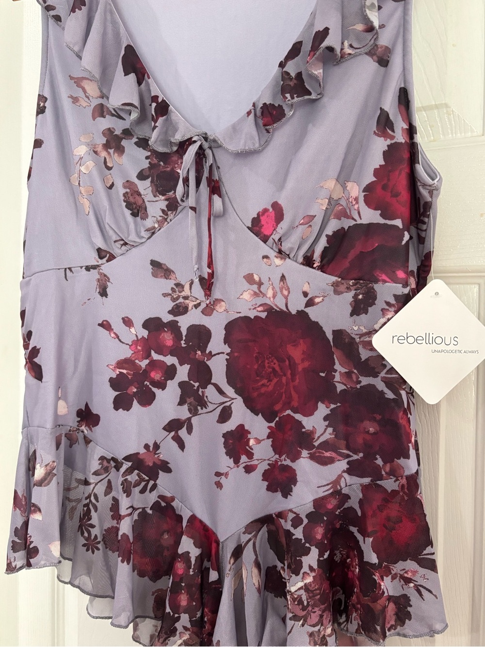 Rebellious Ruffle Sleeveless Top • Lavender with Burgundy Floral Print XL - Picture 3 of 11